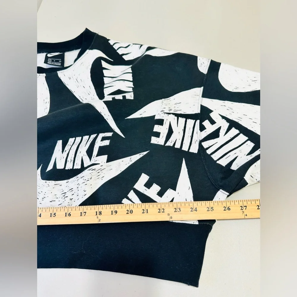 Nike Women Icon Clash Black/White Fleece Crop Crew Pullover‎ Size S
